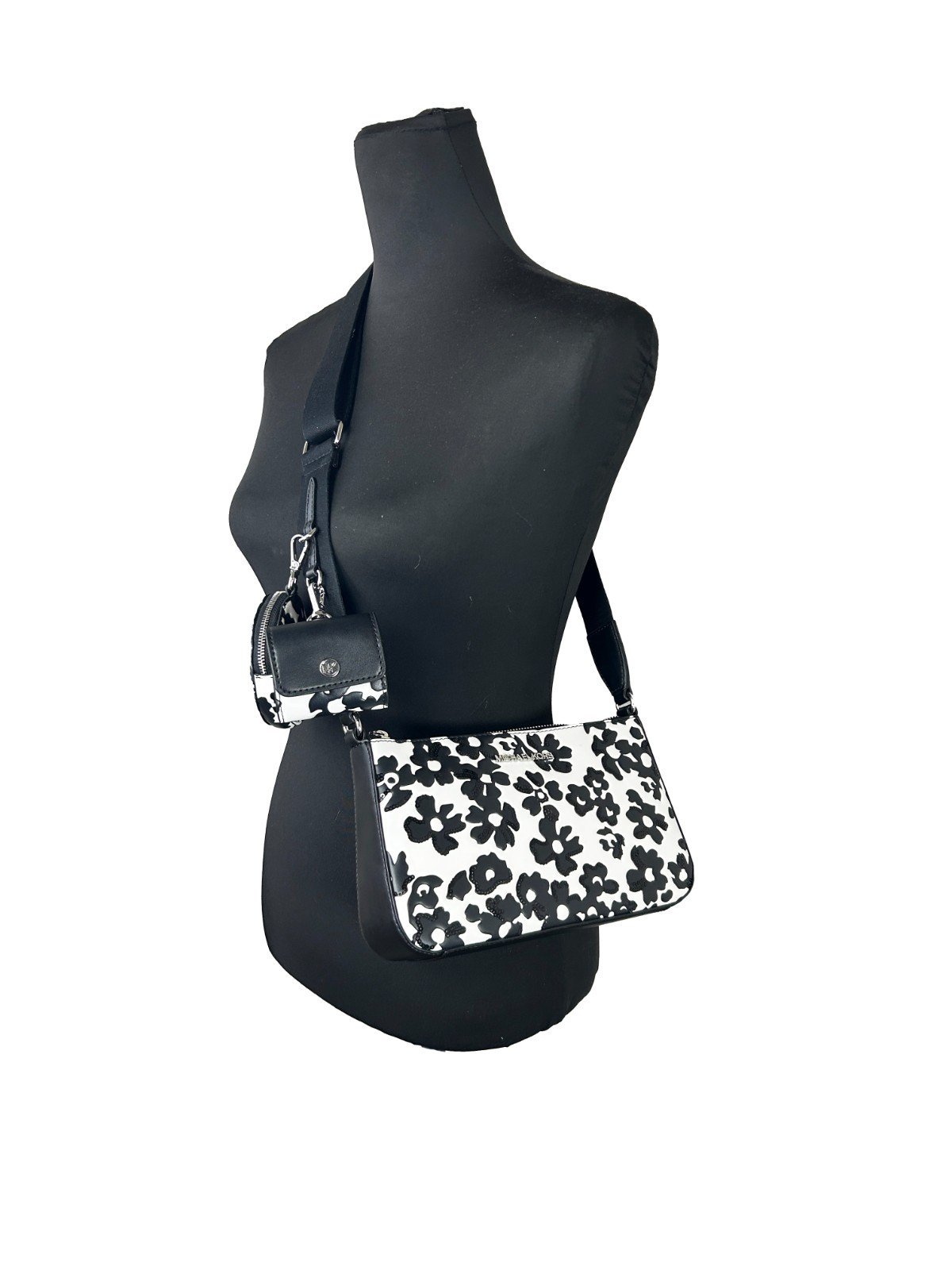 Michael kors juoda gėlėta odinė rankinė per petį - Image 4